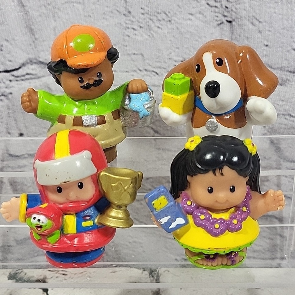 Fisher-Price Little People Figures Lot Of 4 Puppyโ Zoo Keeper Eddie Racer Hula
